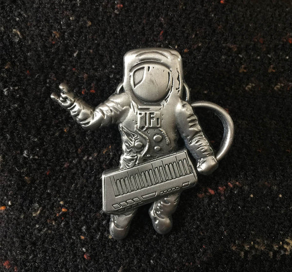 Astro Synth Pin